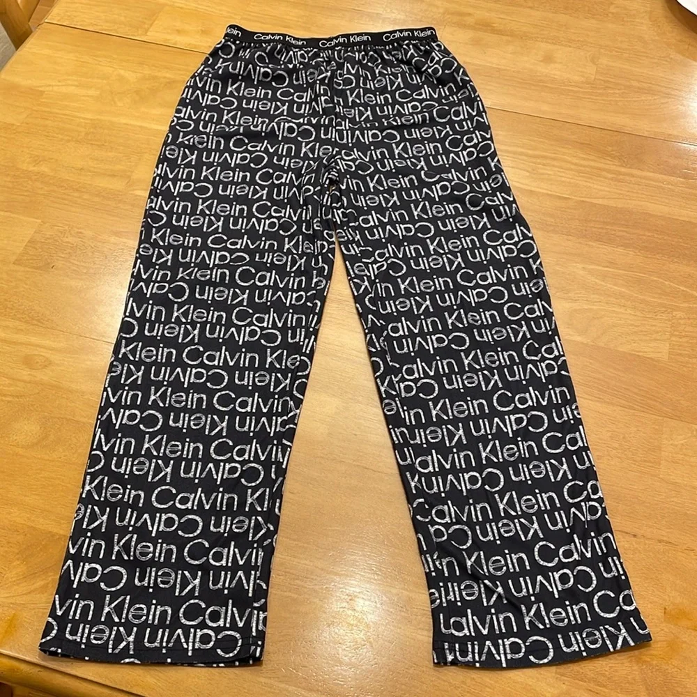 Calvin Klein Girls Pajama Bottoms Loungewear Large 10/12 Navy and White